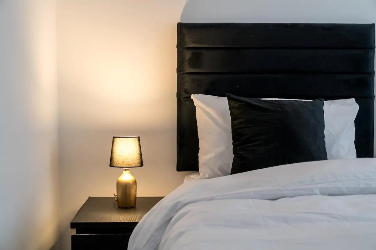 Canning Town 4 Bed Flat Sleeps 7- For Groups, Families And Contractors- With Free Parking London United Kingdom