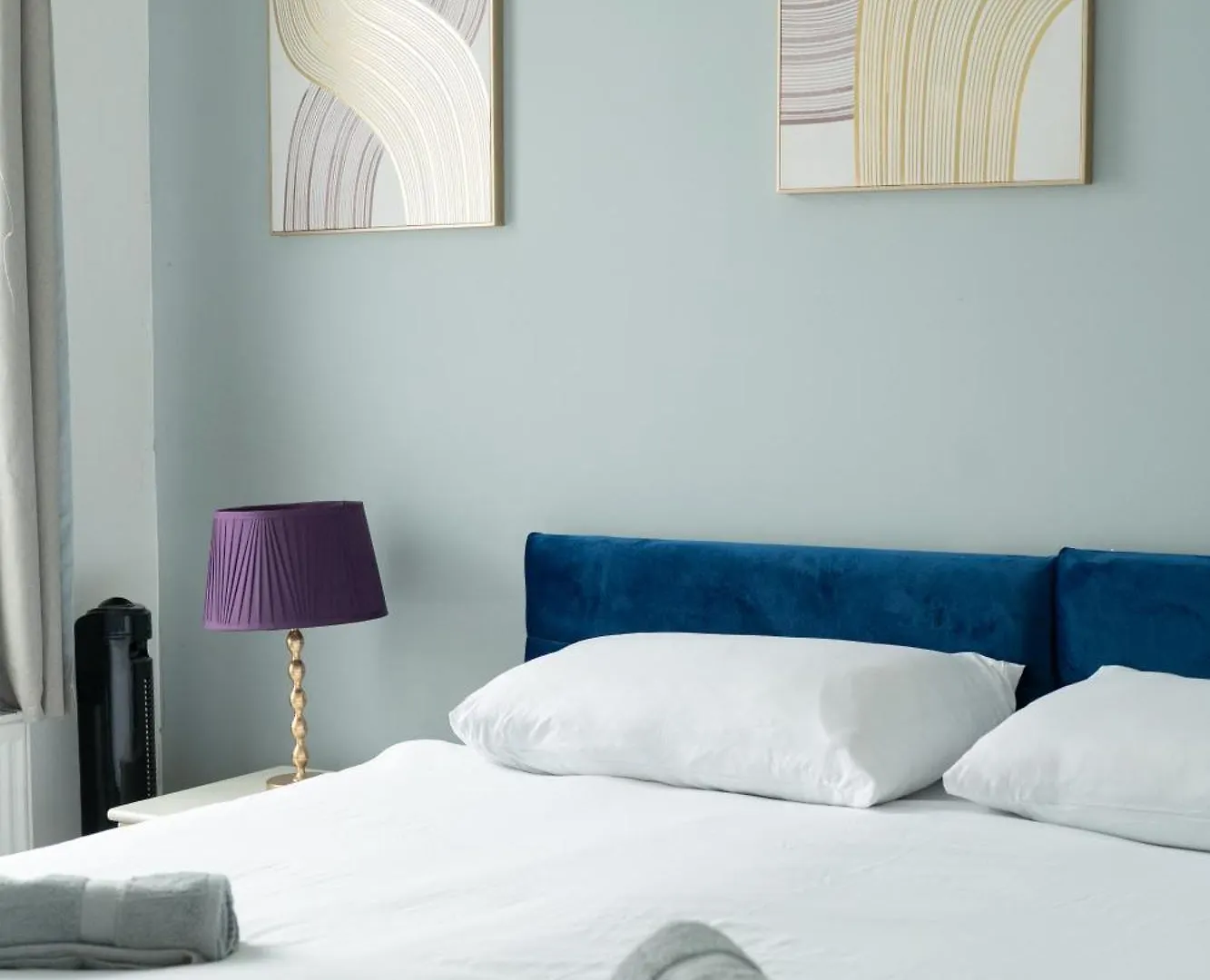 Canning Town 4 Bed Flat Sleeps 7- For Groups, Families And Contractors- With Free Parking London Apartment