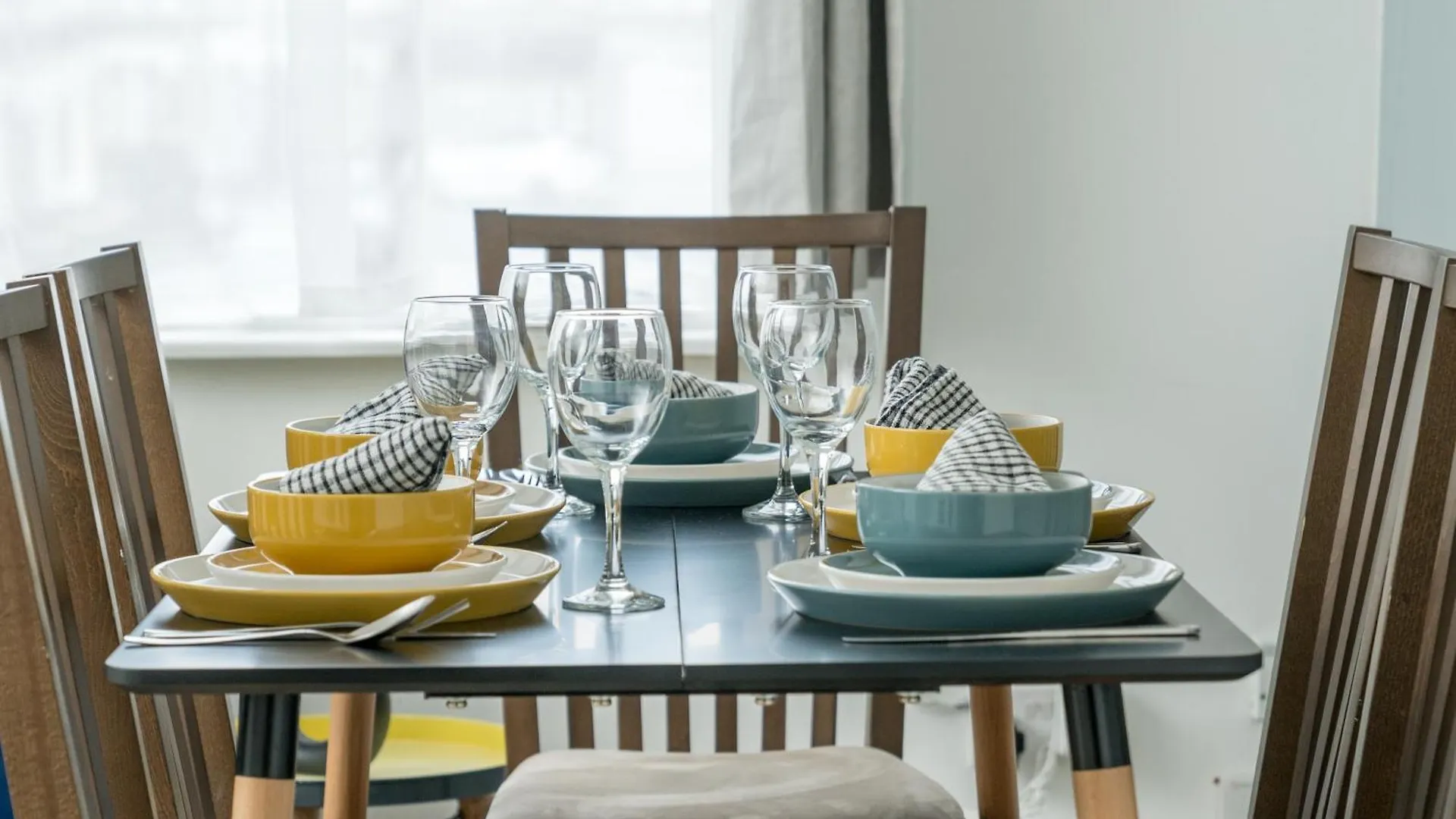 Apartment Canning Town 4 Bed Flat Sleeps 7- For Groups, Families And Contractors- With Free Parking London